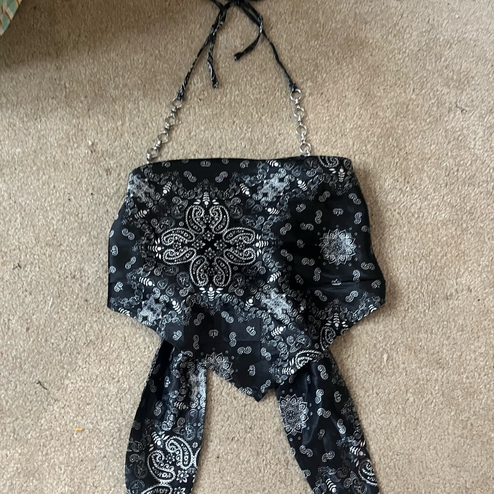 Forever 21 Black and White Bandanna Top